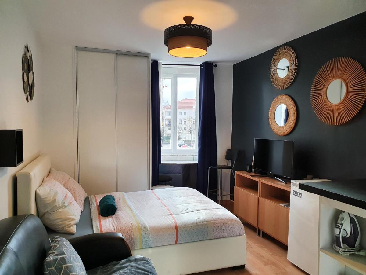 Studio Design Proche Defense-Paris رويل-مالميزون المظهر الخارجي الصورة